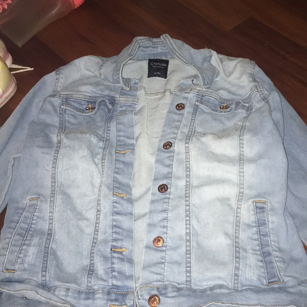 Light denim jean jacket